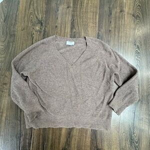 Old Navy Relaxed V-Neck Ribbed Sweater in Mauve Brown